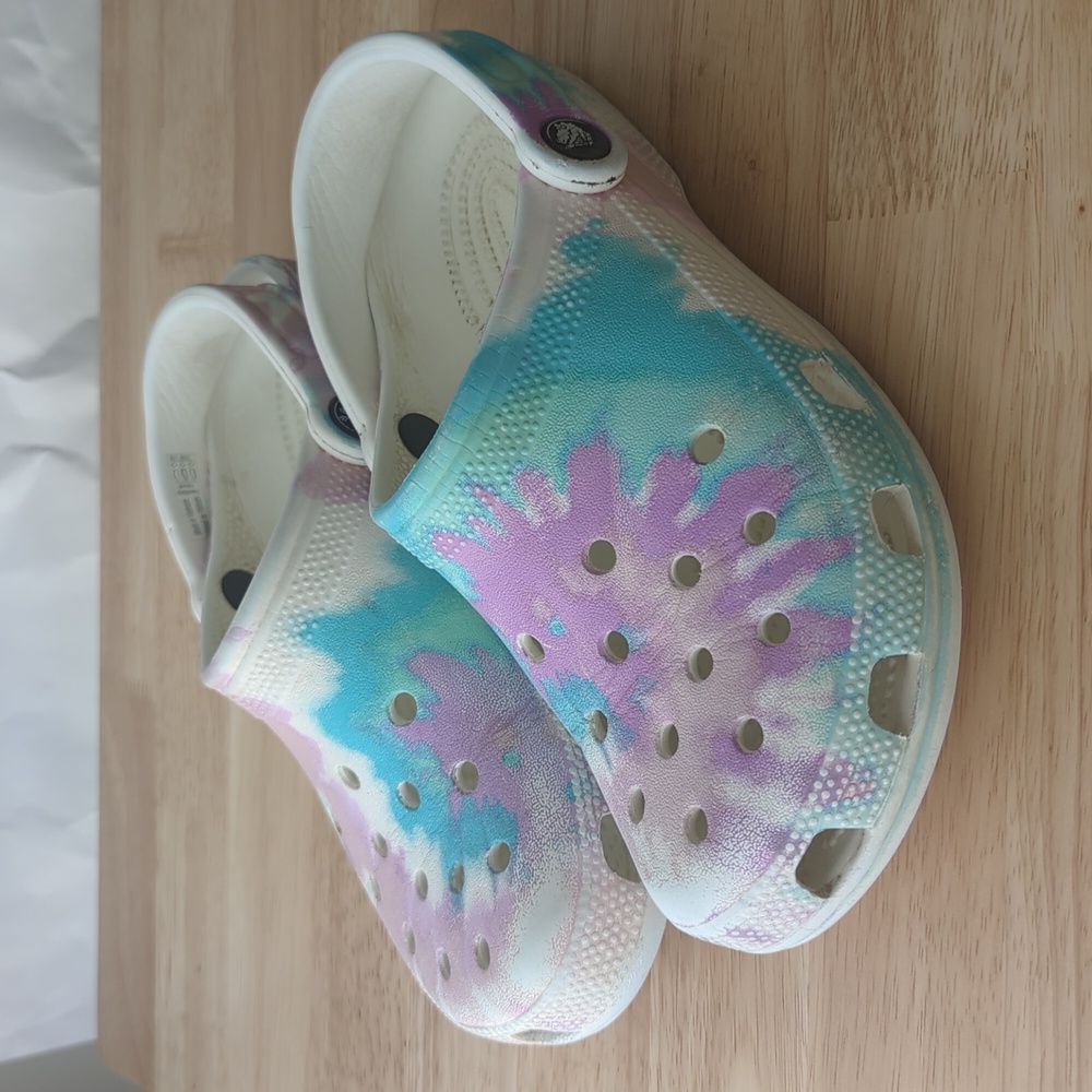 Crocs